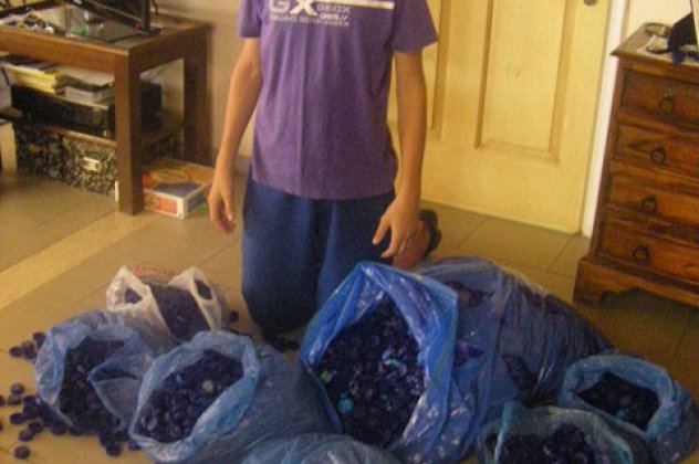 Άλλο ένα good news από τη Λευκάδα: 14χρονος μαθητής συγκέντρωσε 10 χιλιάδες καπάκια μπουκαλιών για να ενισχύσει Σύλλογο παραπληγικών - Κυρίως Φωτογραφία - Gallery - Video