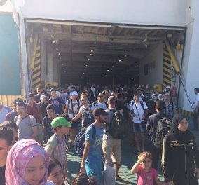 Στον Πειραιά το πλοίο «Ελευθέριος Βενιζέλος» - 2.440 Σύριοι πρόσφυγες έφτασαν στην Αθήνα