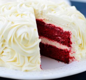 Βήμα - βήμα πως να φτιάξετε το δημοφιλές  red velvet cake - Λευκό & κόκκινο με ασυναγώνιστη γεύση