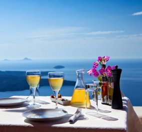 Good news: Η Ελλάδα αποθεώνεται από τους ξένους τουρίστες για το φαγητό & την φιλοξενία της σύμφωνα με ευρωπαϊκή έρευνα
