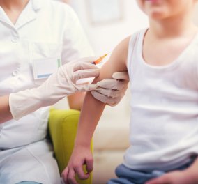 Στην εντατική δύο παιδιά με σοβαρότατες επιπλοκές από την ιλαρά - Πόσα είναι ανεμβολίαστα; 