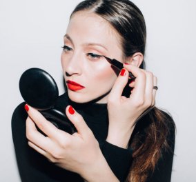 Τα 14 makeup tricks για να κάνετε το μακιγιάζ σας να δείχνει άψογο