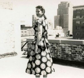 Vintage μόδα 1940 - 40 υπέροχες κυρίες φορούν φουστάνια με πουά (ΦΩΤΟ)