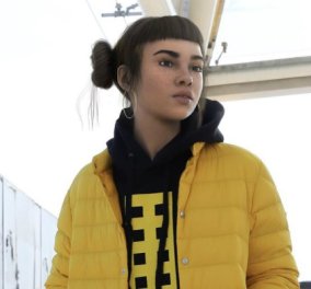 Τοpwoman ένα μανεκέν - ρομπότ μόλις 19 ετών: Στοιχίζονται τα brands για να διαφημίσουν τα ρούχα τους (ΦΩΤΟ)