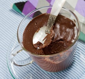 Φτιάξτε πανεύκολη ζεστή κρέμα σοκολάτας με καφέ από τον Στέλιο Παρλιάρο