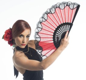 Δήμητρα Κασκάνη: «Χάνεις 400 θερμίδες σε μισή ώρα» λέει η υπέροχη δασκάλα flamenco - Χορός και γυμναστική σε όλο το σώμα (Φωτό)