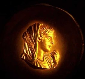 Greek Mythos: Ολυμπιάδα, η πραγματική Βασίλισσα των Μακεδόνων, με γοητεία, μόρφωση ακόρεστη φιλαρχία - Η λατρεία της για τον Μέγα Αλέξανδρο έφτανε στα άκρα