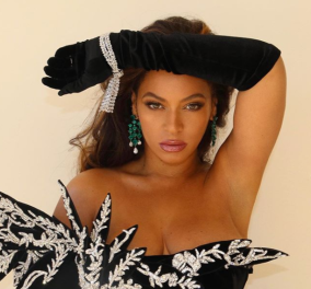 Η Beyonce πολύ αδυνατισμένη σε μια γιορτινή εμφάνιση - υπερπαραγωγή: Μαύρο & ασημί φουστάνι με σκισίματα 