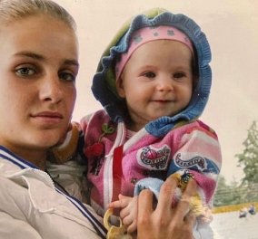 Η 17χρονη τότε Κατερίνα Δαλάκα μαζί με την μικρή της αδερφή: Όταν είχε κερδίσει το πρώτο της χρυσό μετάλλιο (φωτό)