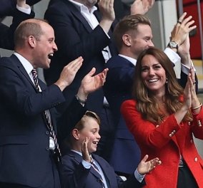 Euro 2020: Ο πρίγκιπας William ασορτί με τον γιο πρίγκιπα George - Κουστούμι, γραβάτα & πανηγυρισμοί με την Kate Middleton (φωτό & βίντεο)