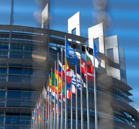 Πάνος Καρβούνης: Οι κρίσεις μεταμορφώνουν την Ευρωπαϊκή Ένωση (podcast) 