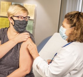 Ανοίγει στις 20 Ιανουαρίου η πλατφόρμα για την 4η δόση εμβολίου στους ανοσοκατασταλμένους - Όλα όσα πρέπει να γνωρίζετε