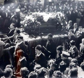 Ο Δημήτρης Ψαραδάκης θυμάται την κραυγή του πλήθους «Αθάνατος» για τον Καζαντζάκη ακόμη μετά από 65 χρόνια