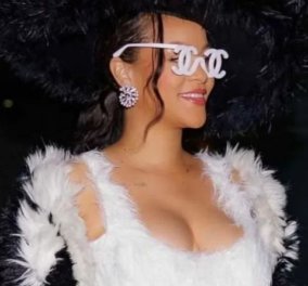 Ριάνα: Σέξυ εμφάνιση με σούπερ μίνι φόρεμα Chanel - Faux-fur σακάκι & ψηλά τακούνια λίγο πριν γεννήσει (φωτό - βίντεο)