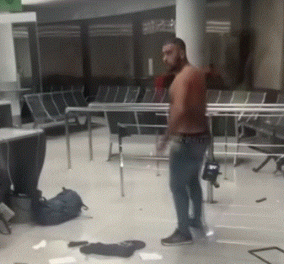 Τρομακτικό! Επιβάτης της Ryanair έχασε την πτήση του και έπαθε αμόκ - Επιτέθηκε στο προσωπικό του αεροδρομίου της Πάλμα (βίντεο)