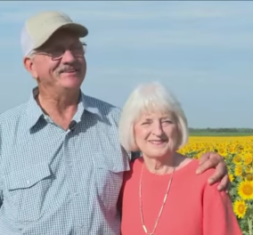 Good news επιτέλους: Φύτεψε κρυφά 1,2 εκατ. ηλιοτρόπια ως δώρο-έκπληξη στη γυναίκα του - 50 χρόνια γάμου