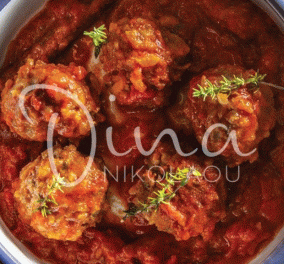 Η Ντίνα Νικολάου μας προτείνει: Γιουβαρλάκια κοκκινιστά με πετιμεζάτη σάλτσα - Μια παραλλαγή που θα σας ενθουσιάσει 