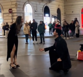 Επική viral-βίντεο «χυλόπιτα»: Ο νεαρός Ιταλός γονατίζει, προτείνει γάμο στην αγαπημένη του & εισπράττει είναι μεγάλο «όχι» - Έχει 14 εκατ. προβολές, δείτε…