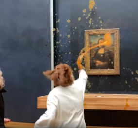 Μόνα Λίζα: Η στιγμή που δύο γυναίκες ρίχνουν σούπα στον διασημότερο πίνακα του κόσμου – Δείτε το βίντεο - Κυρίως Φωτογραφία - Gallery - Video
