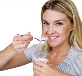 Μήπως το γιαούρτι παχαίνει και δεν το γνωρίζεις; Τι λέει η διαιτολόγος