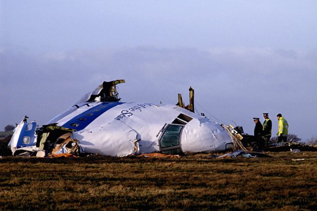 25 χρόνια από την τραγωδία στο Λόκερμπι - 270 άνθρωποι έχασαν την ζωή τους σε αεροσκάφος της Pan-Am με το λιβυκό καθεστώς του Μουαμάρ Καντάφι το 2003 να παίρνει την ευθύνη για την επίθεση! (φωτό)  - Κυρίως Φωτογραφία - Gallery - Video