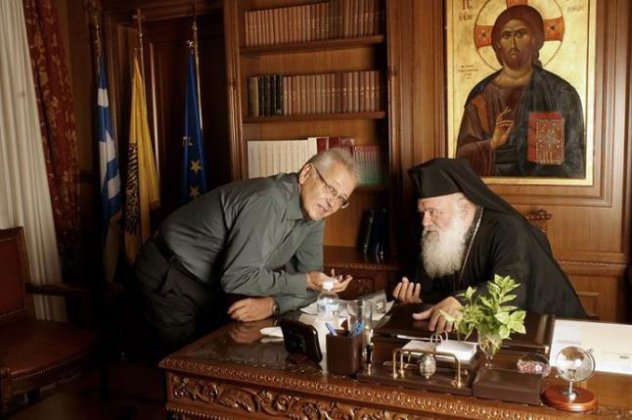 Αρχιεπίσκοπος σε αποκλειστική συνέντευξη στον Δημήτρη Κωνσταντάρα: ''Να ζητήσουμε συγνώμη από την λεγόμενη Δημοκρατία του σήμερα και να συνεργαστούμε για τα επόμενα 3 χρόνια τουλάχιστον...'' - Κυρίως Φωτογραφία - Gallery - Video