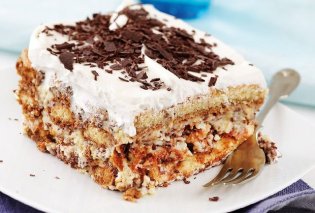 Αργυρώ Μπαρμπαρίγου: Πεντανόστιμη τούρτα - Κερκυραϊκό µυρµηγκάτο της Βασιλικής !