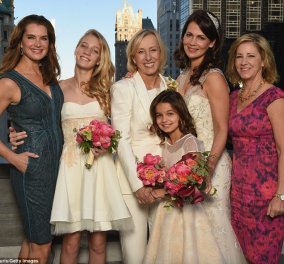 Τζούλια Λεμίγκοβα: ''Πως είπα στα παιδιά μου ότι η Μαρτίνα Ναβραντίλοβα είναι η νέα τους μαμά'' - Μόλις βγήκαν στην δημοσιότητα οι φωτογραφίες γάμου των δύο κοριτσιών! - Κυρίως Φωτογραφία - Gallery - Video