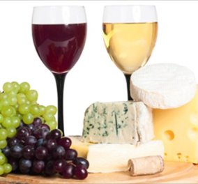 Οινοταιριάσματα: Πώς να συνδυάσετε αρμονικά το κρασί με το τυρί - Μοσχάτο για το ροκφόρ, μαυροδάφνη για το στίλτον! - Κυρίως Φωτογραφία - Gallery - Video