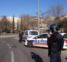 Γαλλία: Κουκουλοφόροι με Καλάσνικοφ πυροβόλησαν αστυνομικούς στην Μασσαλία! - Κυρίως Φωτογραφία - Gallery - Video
