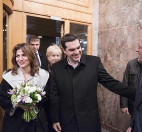 Έφτασε στη Μόσχα ο Αλέξης Τσίπρας - Τα χαμόγελα του Έλληνα Πρωθυπουργού προκαλούν έντονο εκνευρισμό & αναστάτωση στις Βρυξέλλες - Κυρίως Φωτογραφία - Gallery - Video