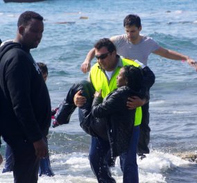 Ρόδος: Νέες δραματικές εικόνες από το ναυάγιο - 4 μετανάστες νεκροί, ανάμεσά τους ένα παιδί