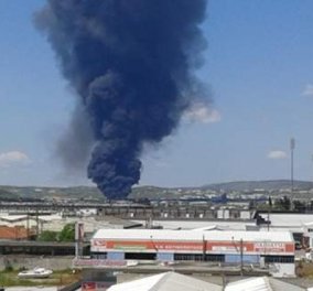 Τραγωδία στον Βόλο: Ένας νεκρός, ένας τραυματίας & εγκλωβισμένοι μετά από έκρηξη σε εργοστάσιο