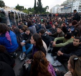 Αθήνα, Θεσσαλονίκη, Πάτρα - Με επεισόδεια μεταξύ ΜΑΤ και διαδηλωτών συνεχίζονται οι πορείες στην μνήμη του Γρηγορόπουλου! 