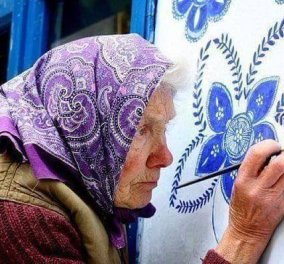 Ηλικιωμένη καλλιτέχνης από την Τσεχία ''στολίζει'' τους τοίχους του σπιτιού της - Το αποτέλεσμα εκπληκτικό