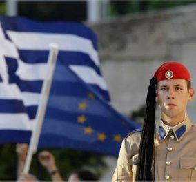 "Μένουμε Ευρώπη": Διαδήλωση Χιλιάδων Αθηναίων υπέρ της παραμονής στο Ευρώ & στην Ε.Ε. 