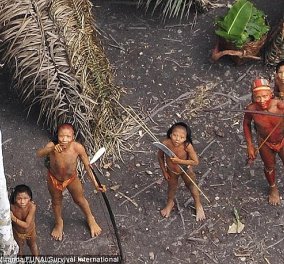 Απίστευτες φωτογραφίες για πρώτη φορά από την τελευταία φυλή στον Αμαζόνιο