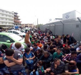 Βίντεο: Άγριες συμπλοκές μεταναστών μπροστά από το γραφείο του Λιμενικού Σώματος της Μυτιλήνης   - Κυρίως Φωτογραφία - Gallery - Video