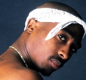 Απίστευτη αποκάλυψη: Μπορεί ο θρυλικός ράπερ Tupac να είναι ακόμα ζωντανός; Δείτε εδώ!    - Κυρίως Φωτογραφία - Gallery - Video