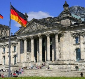 DW: Η Γερμανια δεν επιθυμεί κατά βάθος τον ρόλο του ηγέτη της Ε.Ε.- Μια απρόθυμη «υπερδύναμη»