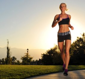 Cell metabolism: Να γιατί η έντονη άσκηση και το τρέξιμο μας φέρνουν μεγάλη χαρά