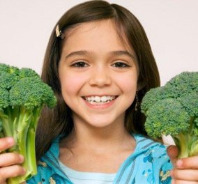 Εύκολες τακτικές για να τρώνε τα παιδιά φρούτα & λαχανικά - Και όμως πιάνουν!