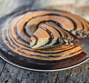 Η Αργυρώ μεγαλουργεί: Πανεύκολο και πεντανόστιμο κέικ βανίλια σοκολάτα για όλες τις ώρες