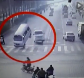 Βίντεο: Φοβερή σκηνή όταν τα  αυτοκίνητα άρχισαν να αιωρούνται & να συγκρούονται μεταξύ τους στην Κίνα