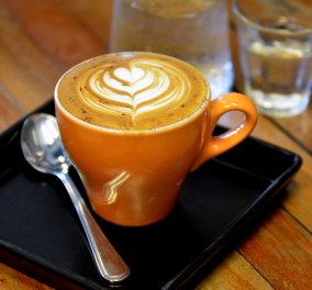 Ο αγαπημένος καφές σου latte τώρα και στο σπίτι μέσα σε δύο λεπτά - Ιδού ο τρόπος - Κυρίως Φωτογραφία - Gallery - Video