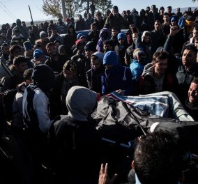 Σε αναβρασμό η Ειδομένη: Σκληρές εικόνες με τον νεκρό Μαροκινό σε... Περιφορά & προκλητικό τον ΥΠΕΞ. Σκοπίων - Κυρίως Φωτογραφία - Gallery - Video