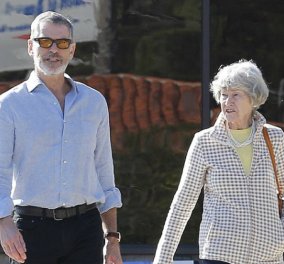 Ο Πιρς Μπρόσναν δεν βάφει πια τα μαλλιά του! Ο 62χρονος γκριζομάλλης βγήκε βόλτα με την 81χρονη μαμά του! 