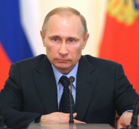 Leader number One: Ο Πούτιν τώρα σε ανδρικό άρωμα - Φωτό - Ζεστό με νότες ξύλου... - Κυρίως Φωτογραφία - Gallery - Video