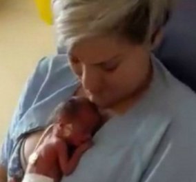 Η συγκινητική στιγμή που μητέρα κρατά για πρώτη φορά το μωράκι της που γεννήθηκε πρόωρα - Φωτό & βίντεο - Κυρίως Φωτογραφία - Gallery - Video