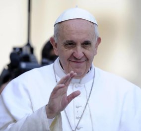 Πάπας Φραγκίσκος welcome: Έστειλε το πρώτο του μήνυμα μέσω WhatsApp - Τι γράφει;  
